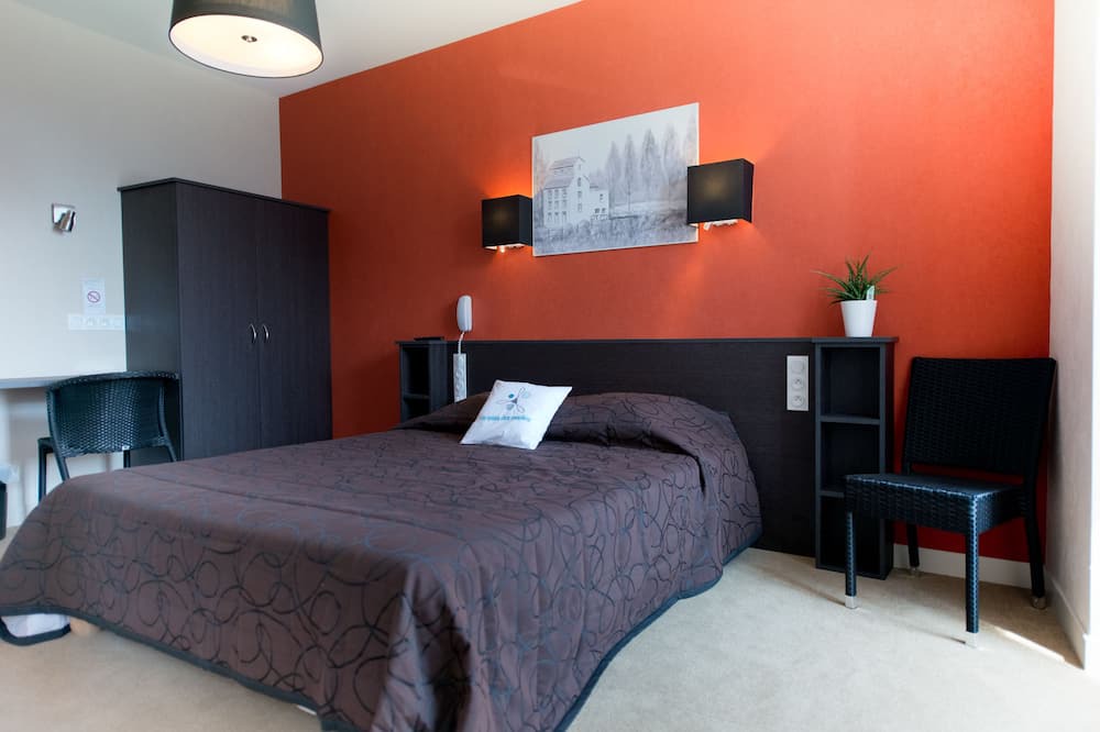 Photo of Bedroom in Bain-de-Bretagne