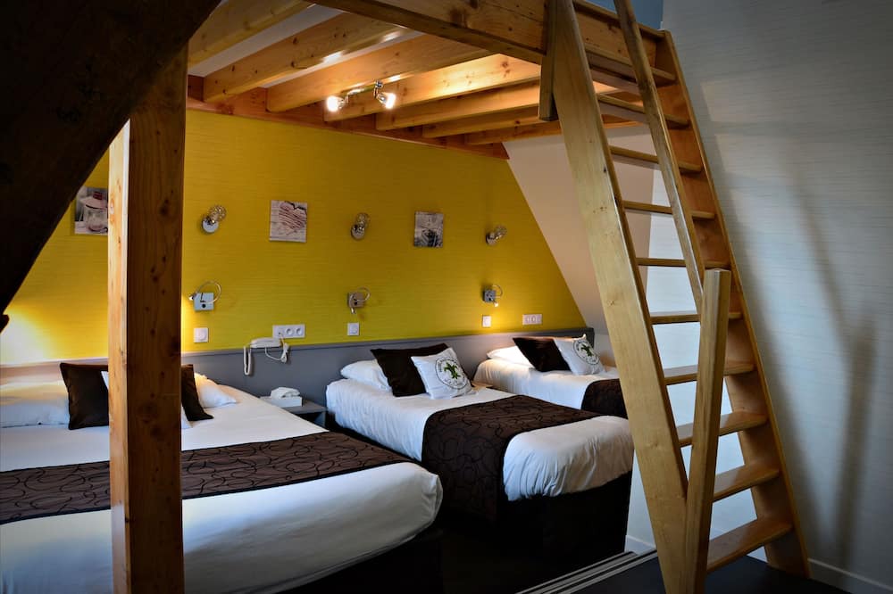 Photo of Bedroom in Bain-de-Bretagne