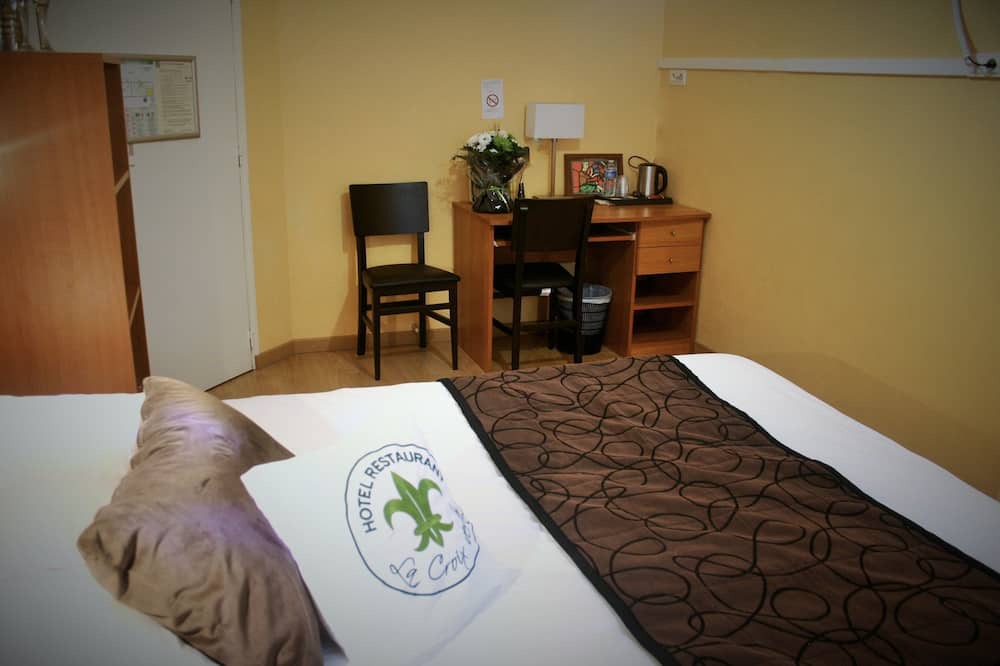 Photo of Bedroom in Bain-de-Bretagne