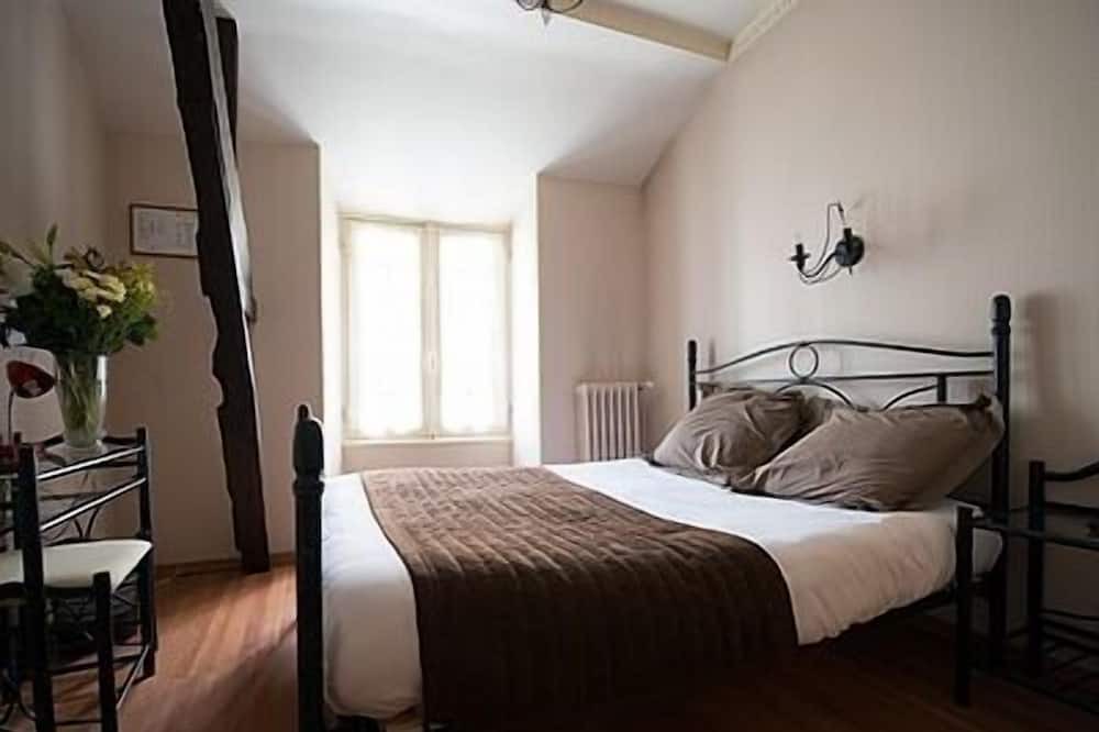 Photo of Bedroom in Bain-de-Bretagne
