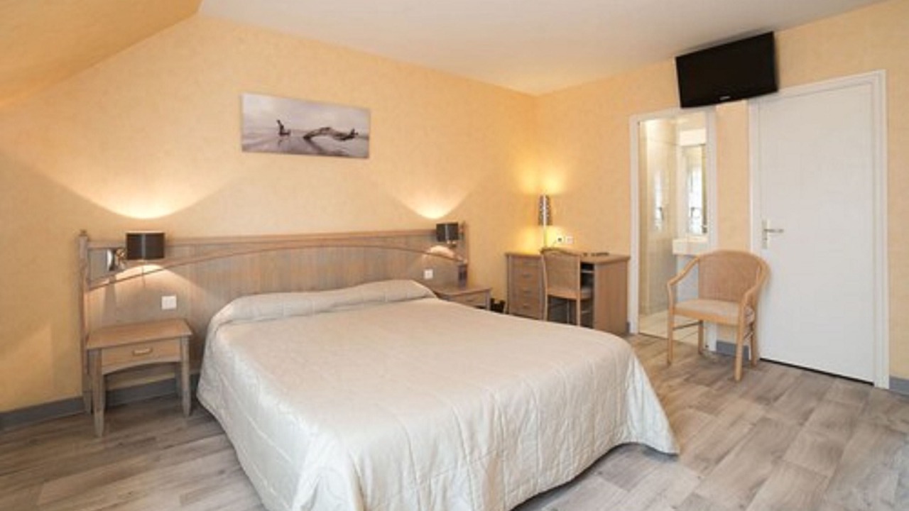 Photo of Bedroom in Le Vivier-sur-Mer