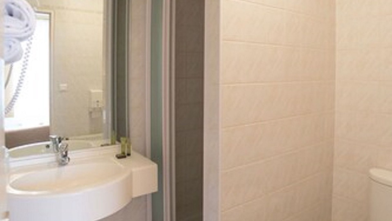 Photo of Bathroom in Le Vivier-sur-Mer