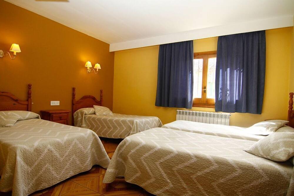 Photo of Bedroom in Bronchales