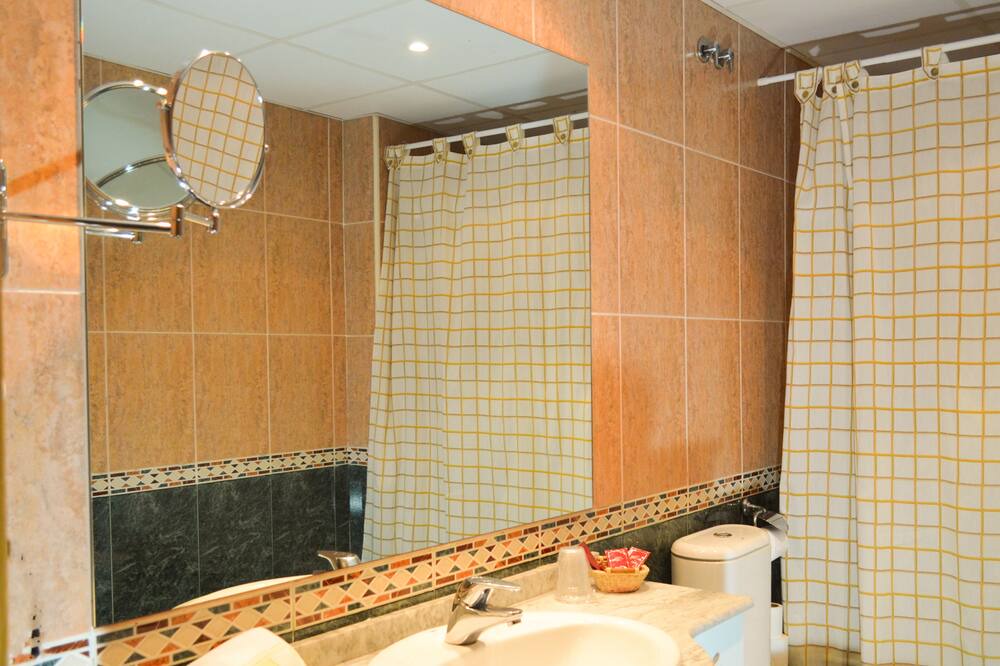 Photo of Bathroom in Bronchales