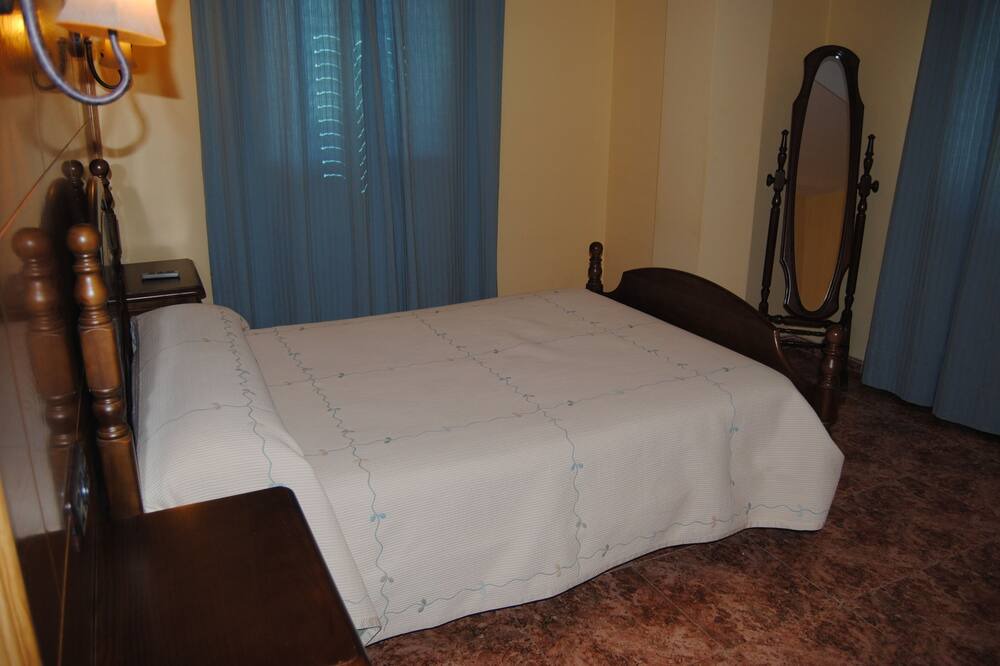 Photo of Bedroom in Bronchales