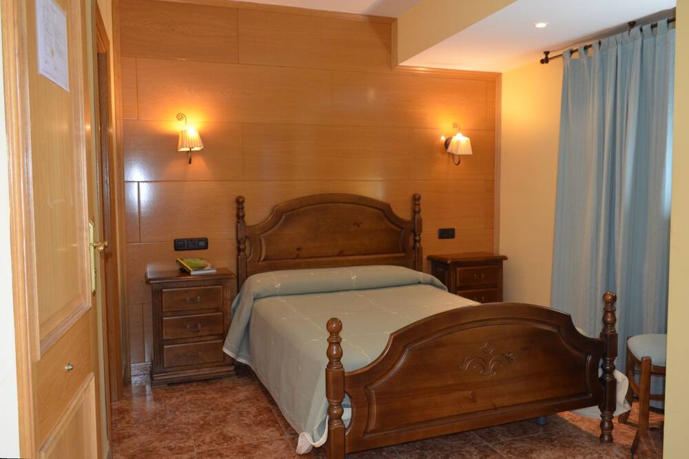 Photo of Bedroom in Bronchales