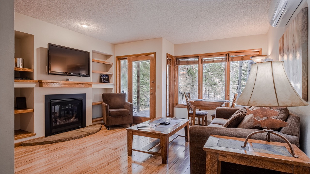 Photo of Livingroom in Estes Park