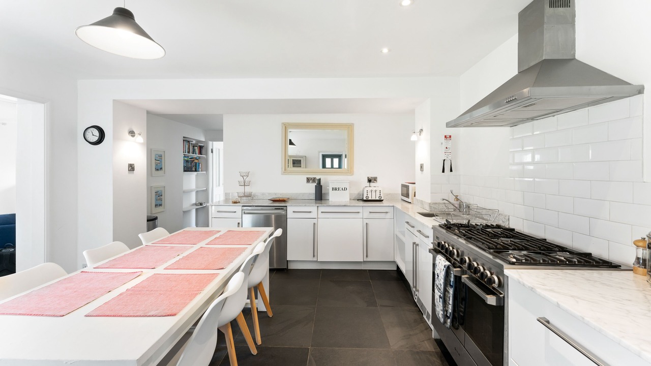 Photo of Kitchen in Ruan High Lanes