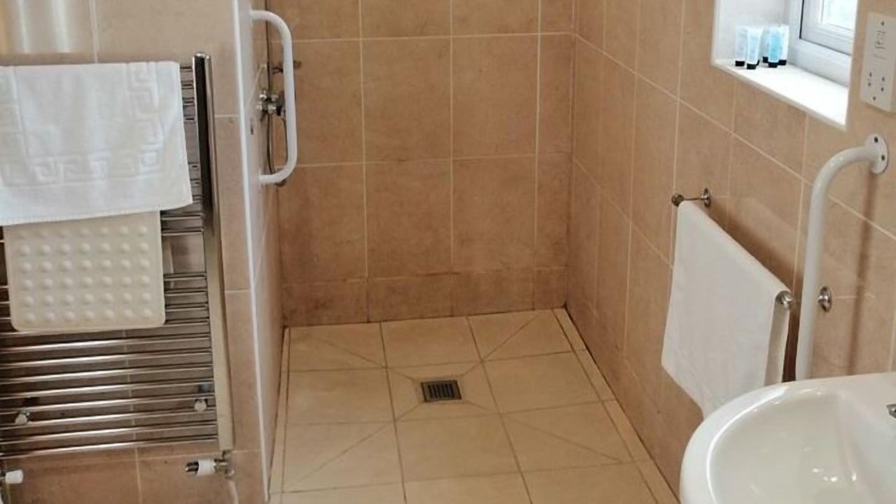 Photo of Bathroom in Windmill Hill