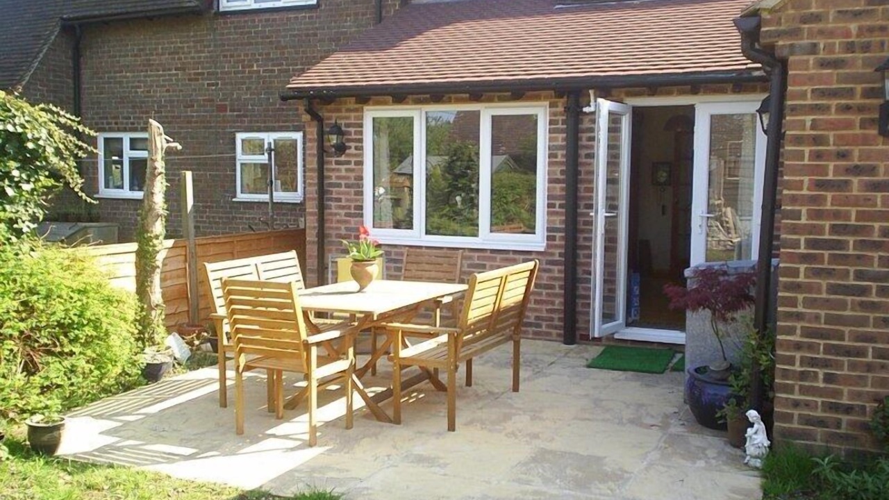 Photo of Patio Balcony in Beckhampton