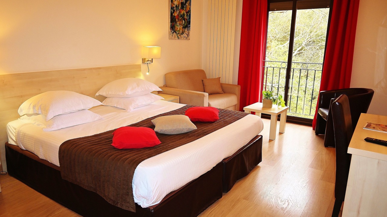 Photo of Bedroom in Flassans-sur-Issole