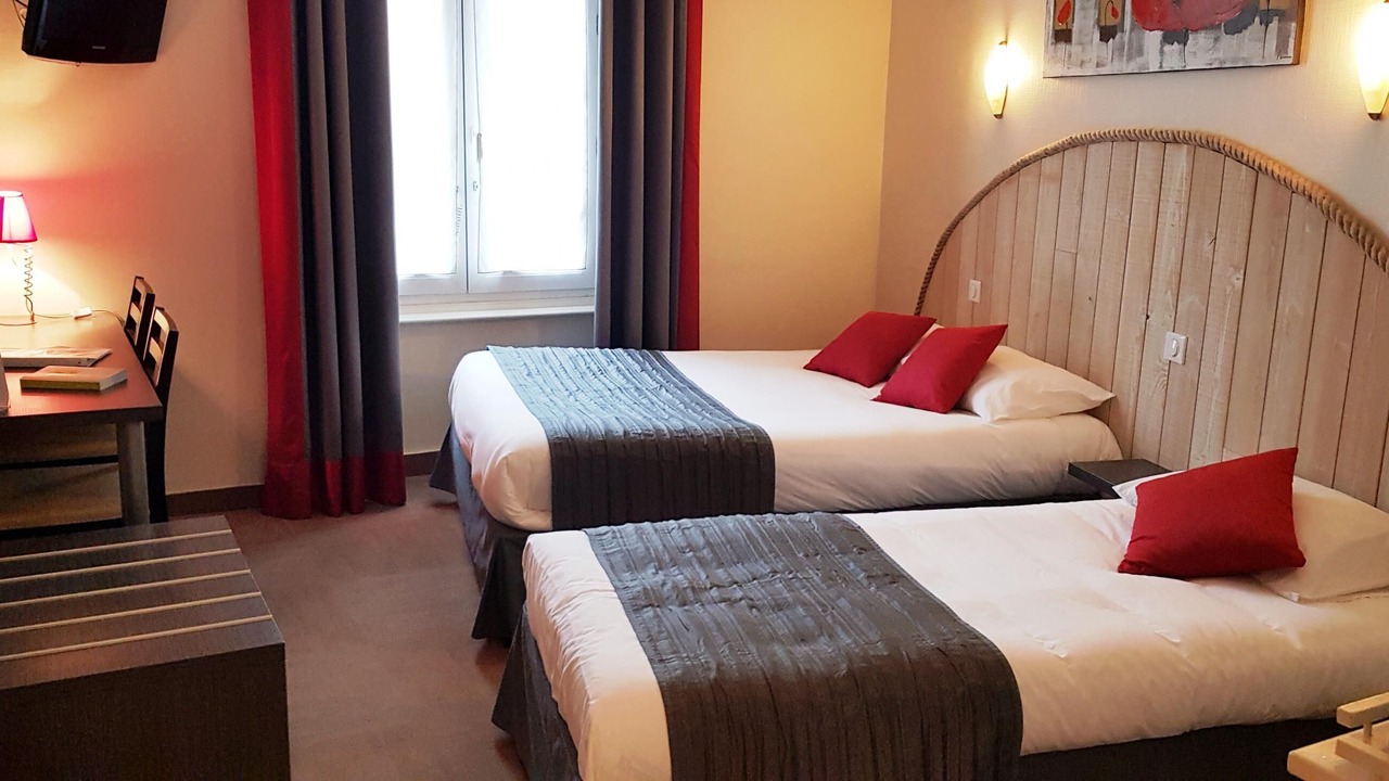 Photo of Bedroom in Saint-Leonard-de-Noblat