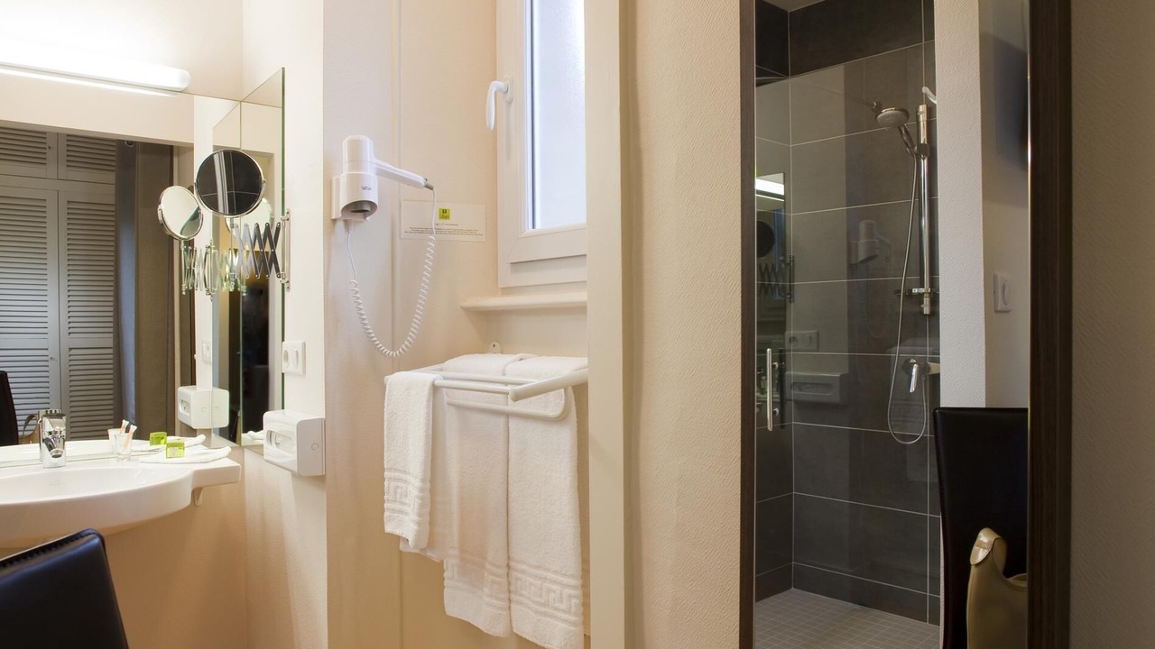 Photo of Bathroom in Saint-Leonard-de-Noblat