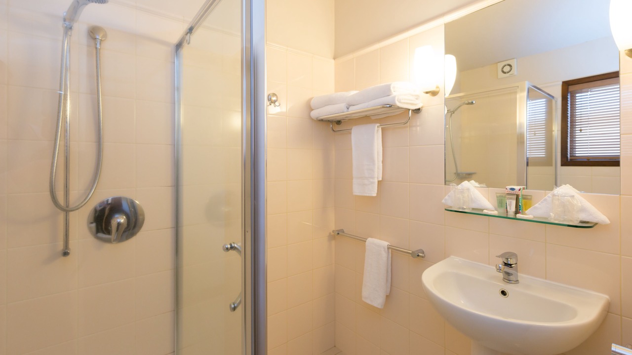 Photo of Bathroom in Waipahihi