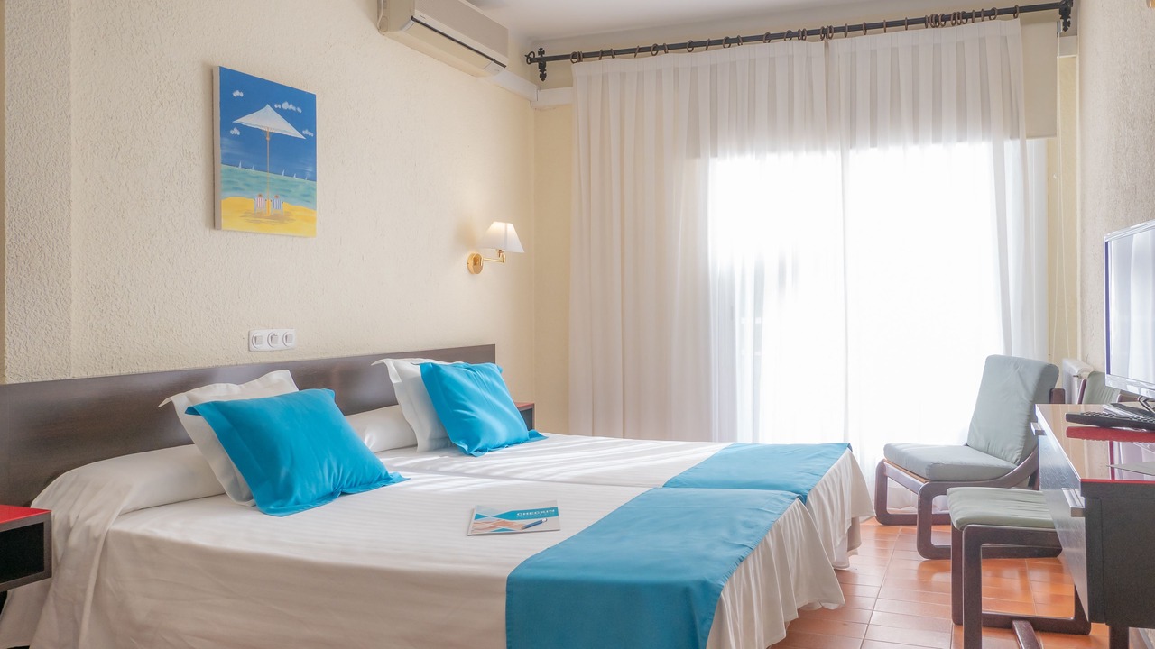 Photo of Bedroom in Torredembarra