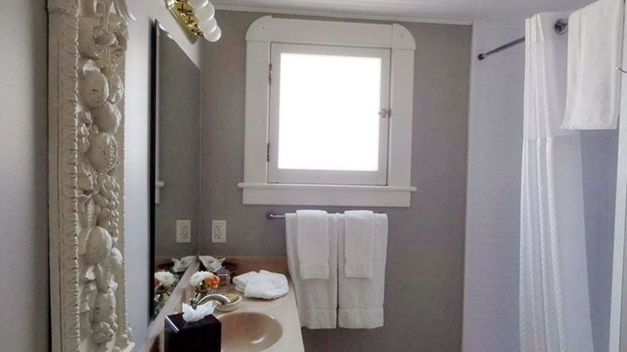 Photo of Bathroom in Chatham-Arch