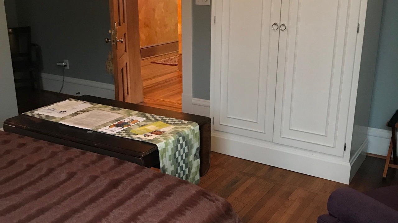 Photo of Bedroom in Chatham-Arch