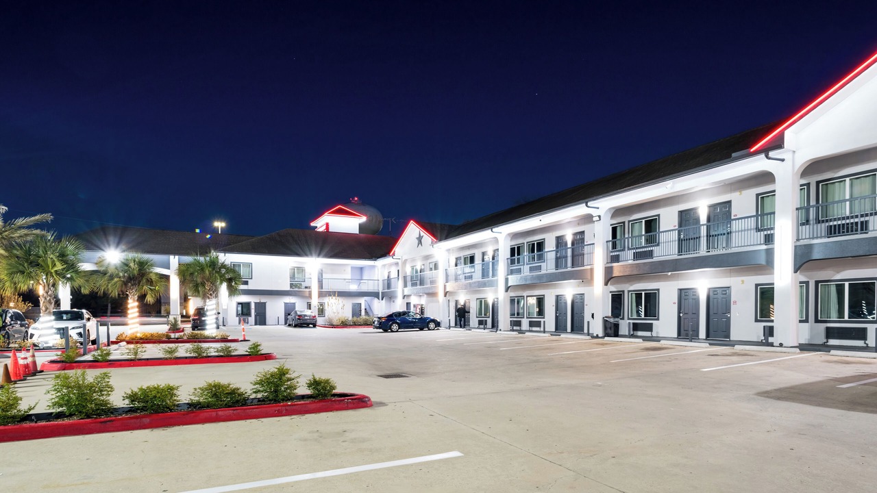 Photo of Outdoor in Greater Greenspoint