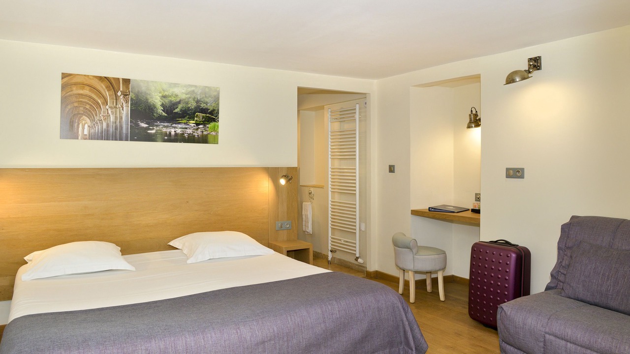 Photo of Bedroom in Pontaubert