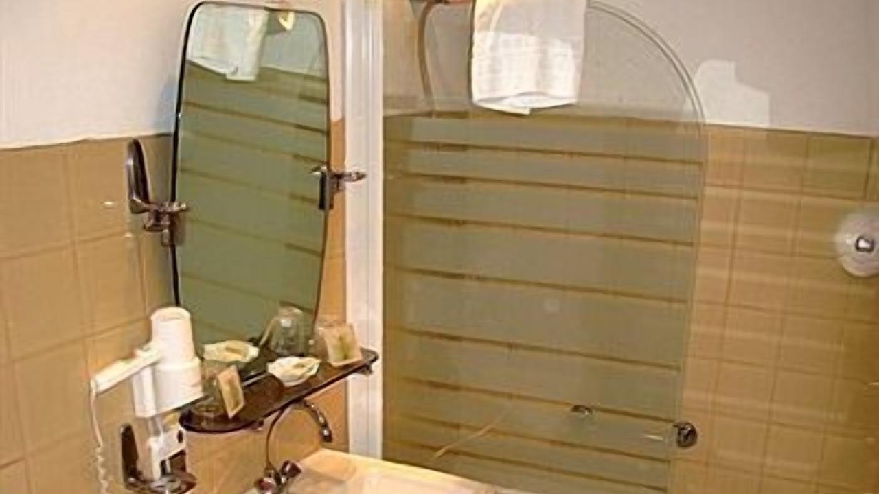 Photo of Others in Gennes