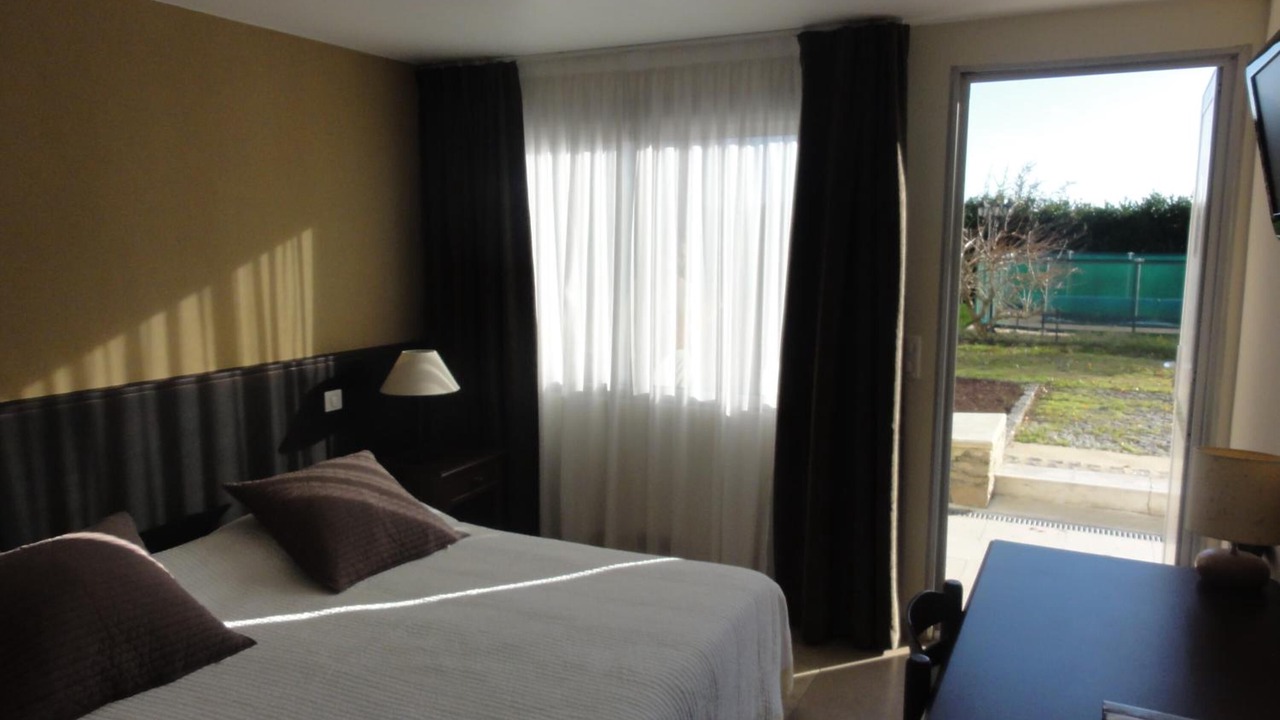 Photo of Others in Gennes