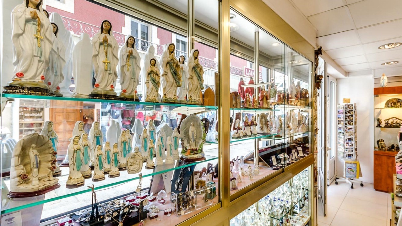 Photo of Others in Lourdes