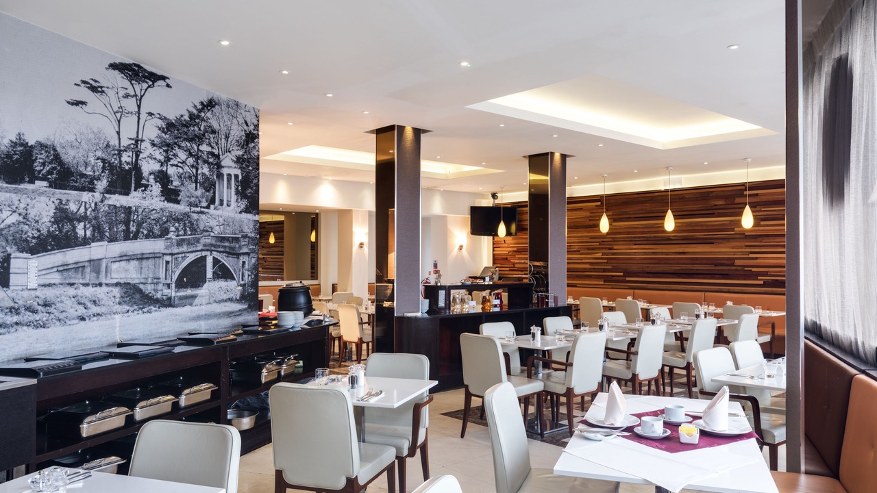 Photo of Others in Heston