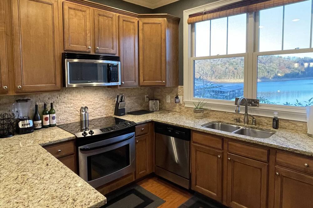 Photo of Kitchen in Andersonville