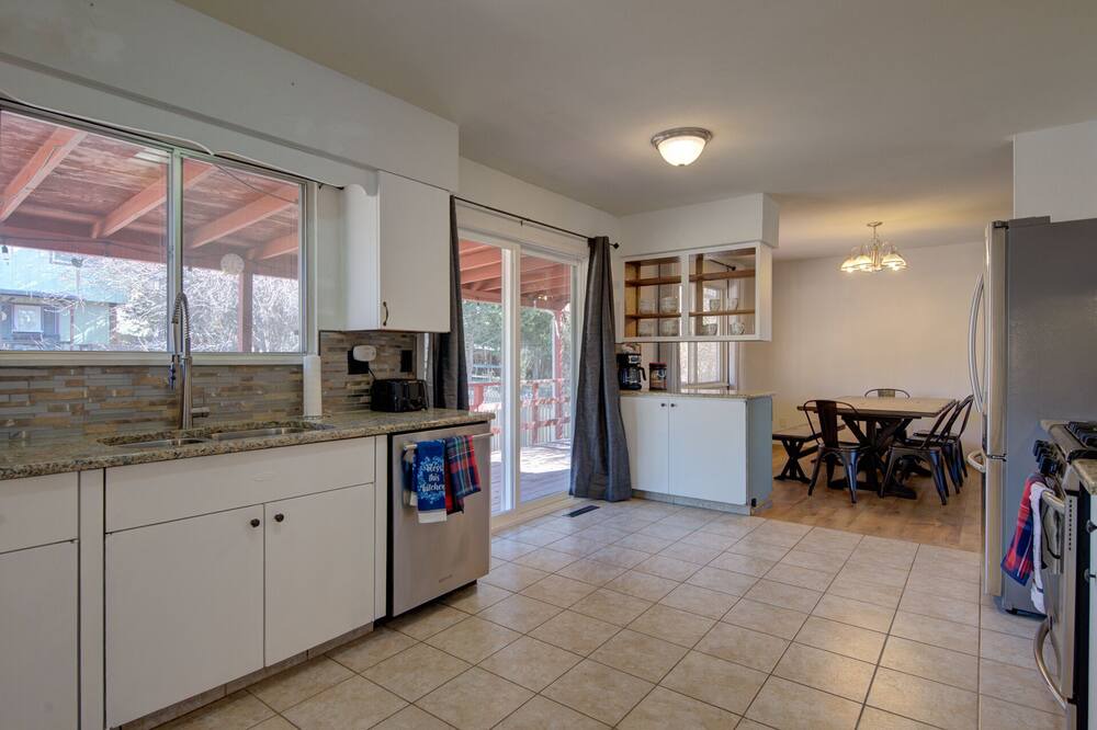 Photo of Kitchen in Rustic Hills