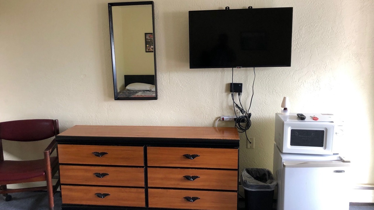 Photo of Others in Harbor Oaks Bay Shore