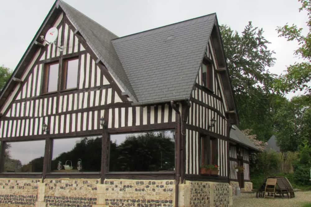 Photo of Outdoor in La Cerlangue