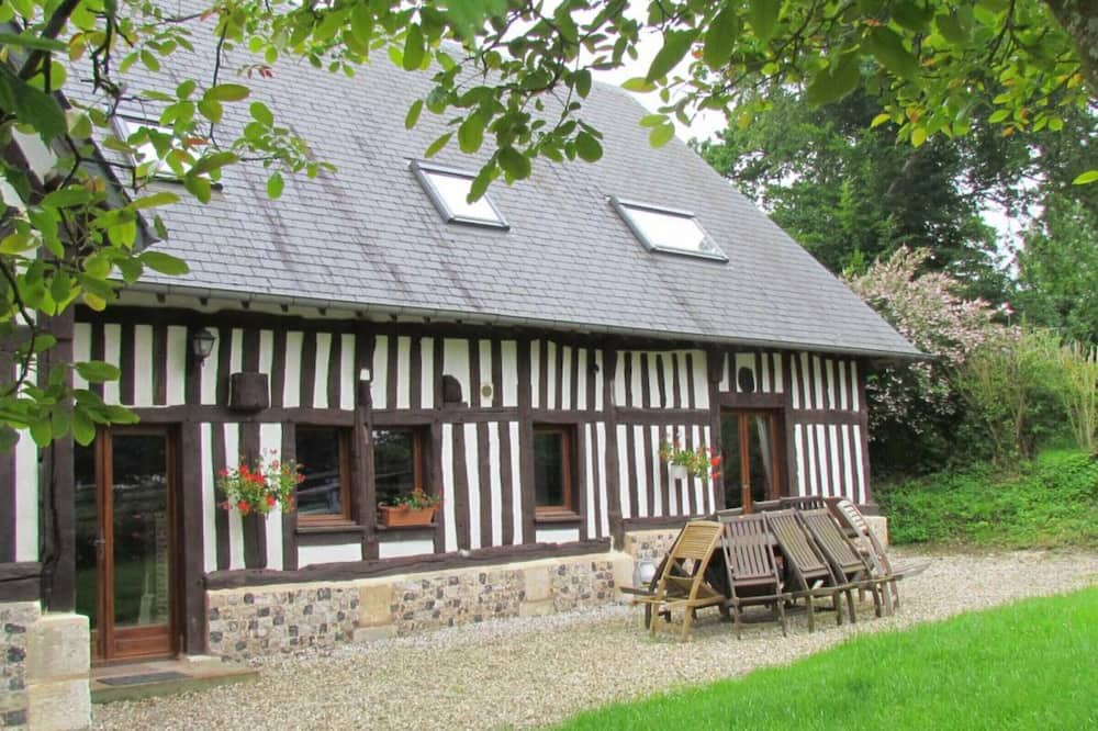 Photo of Outdoor in La Cerlangue