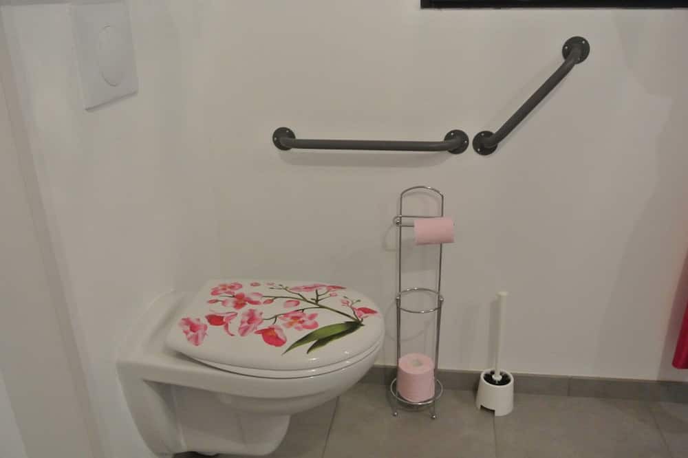 Photo of Bathroom in Octeville-sur-Mer