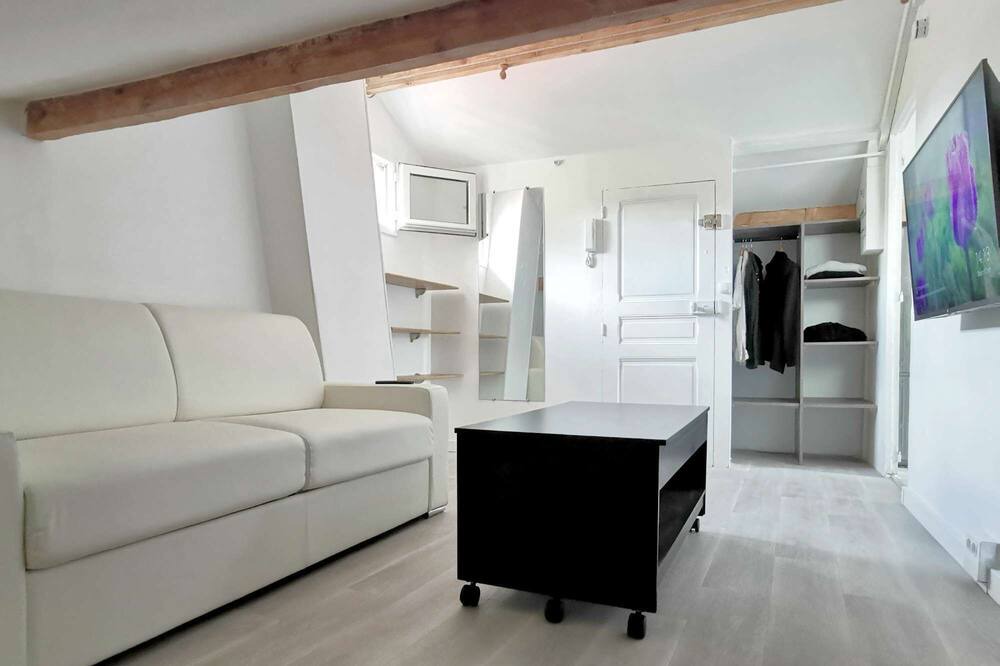 Photo of Livingroom in Bagneux