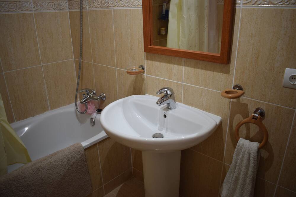 Photo of Bathroom in Vergel