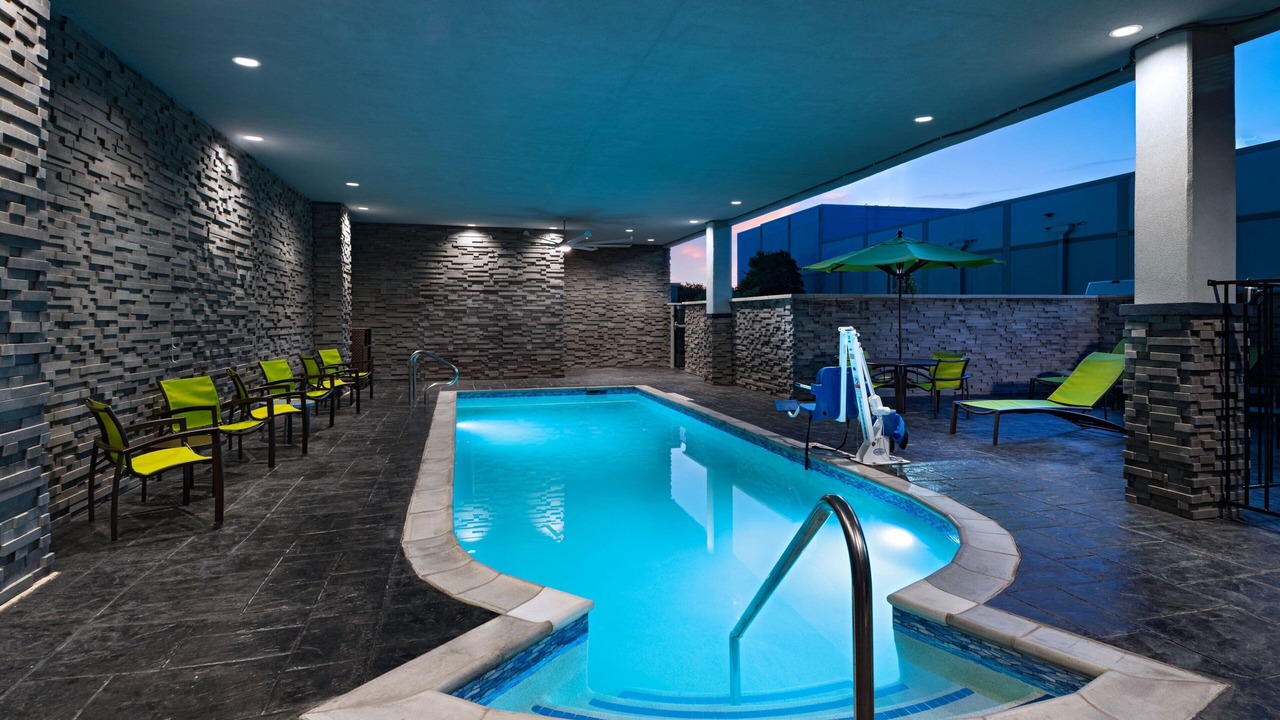 Photo of Outdoor in McNeil