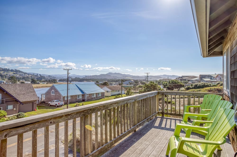 Photo of Patio Balcony in Pacific City