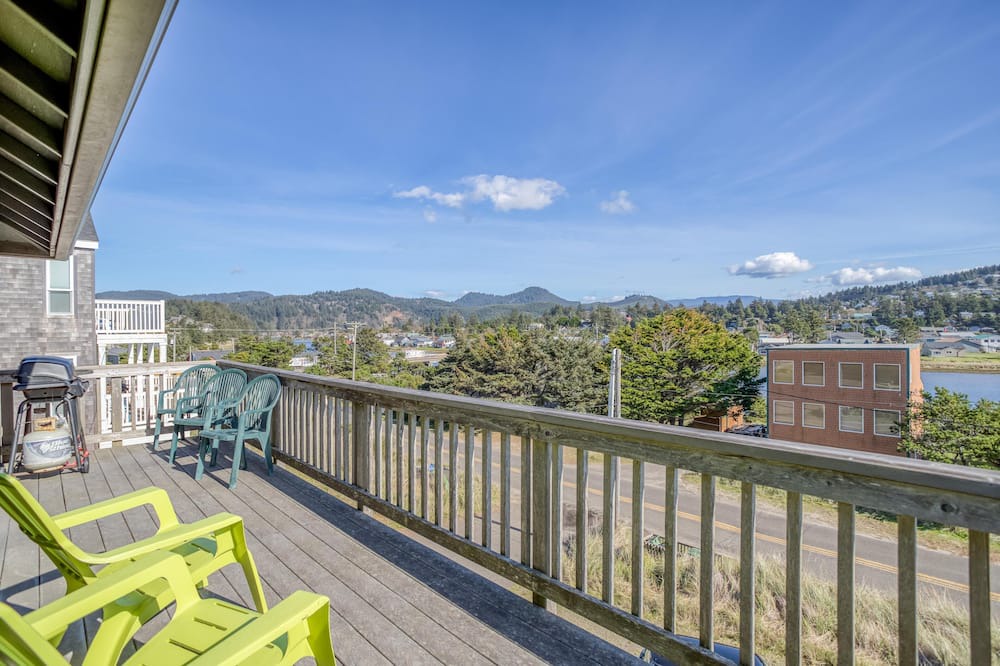 Photo of Patio Balcony in Pacific City