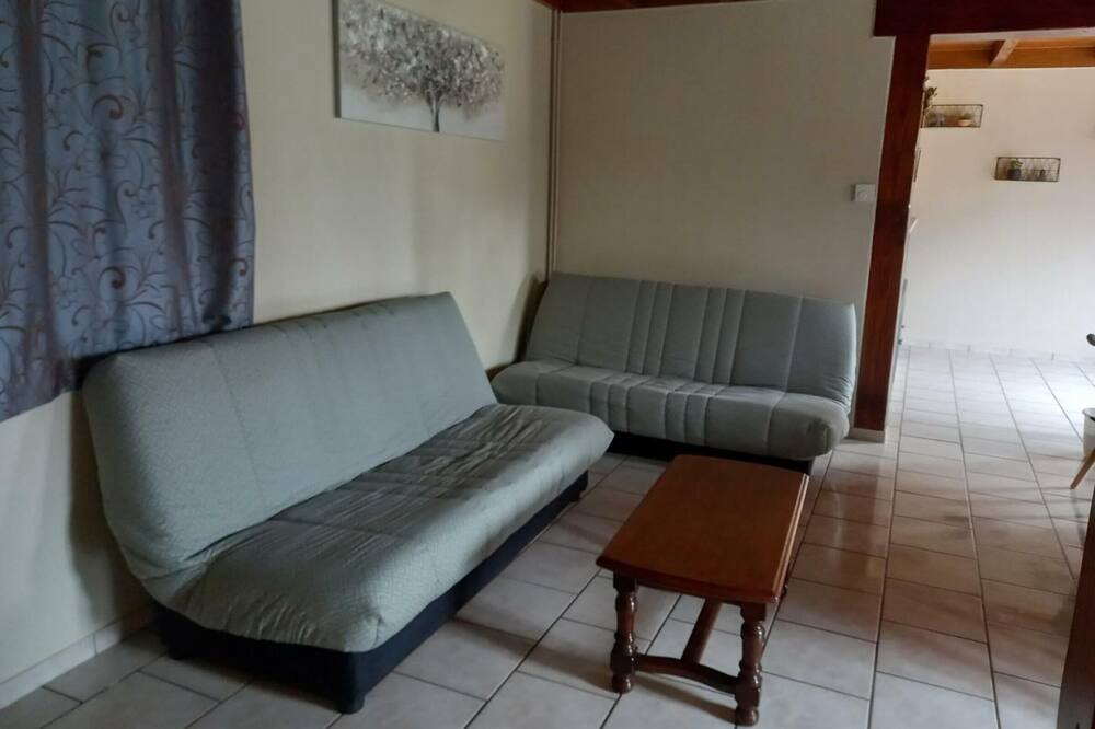 Photo of Livingroom in Ecrainville
