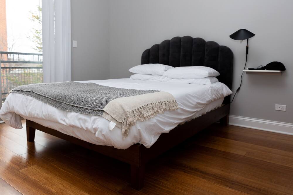 Photo of Bedroom in River West