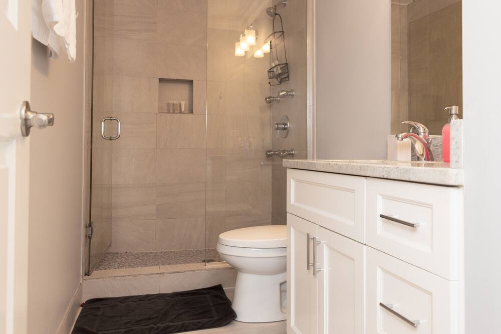 Photo of Bathroom in River West