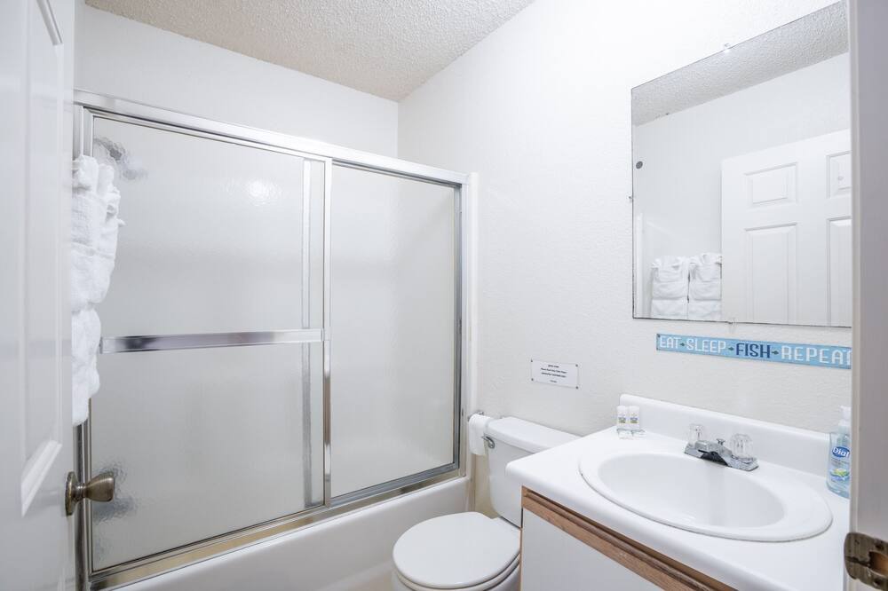 Photo of Bathroom in Yantis