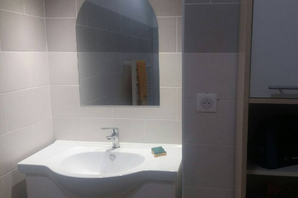 Photo of Bedroom in Jau-Dignac-et-Loirac