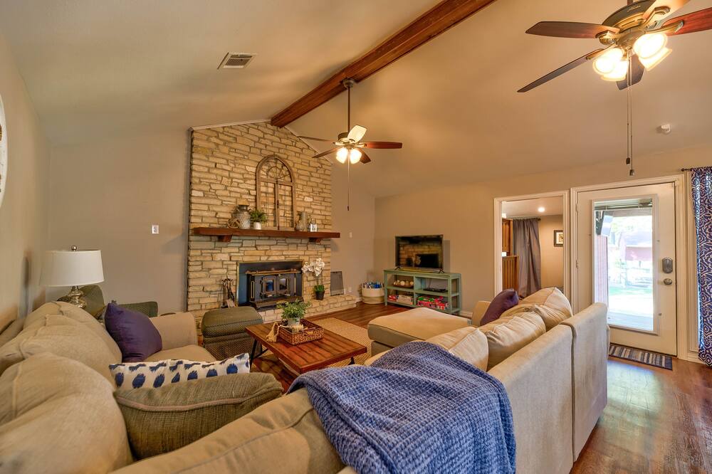 Photo of Livingroom in Blanchard