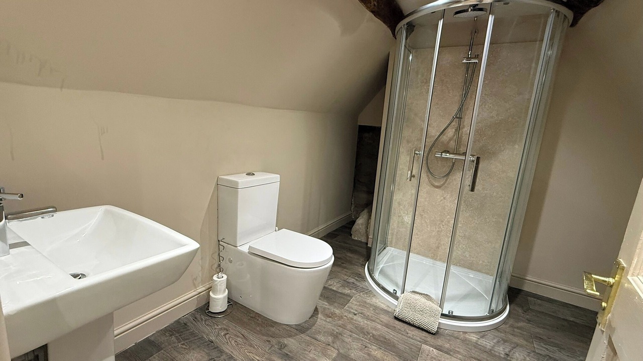 Photo of Others in Shoscombe