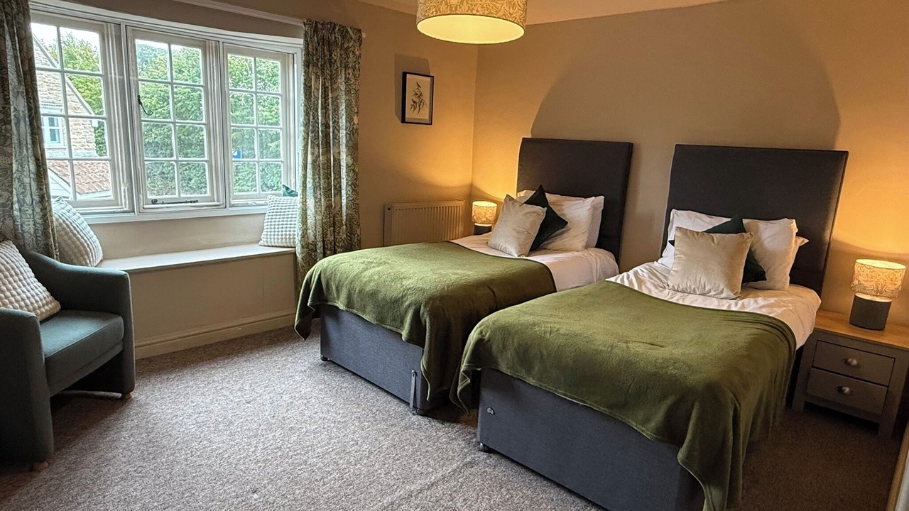 Photo of Others in Shoscombe