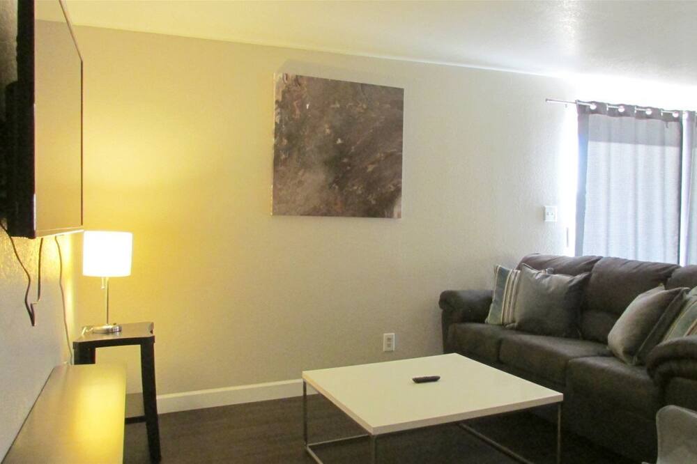 Photo of Livingroom in Dobson Ranch