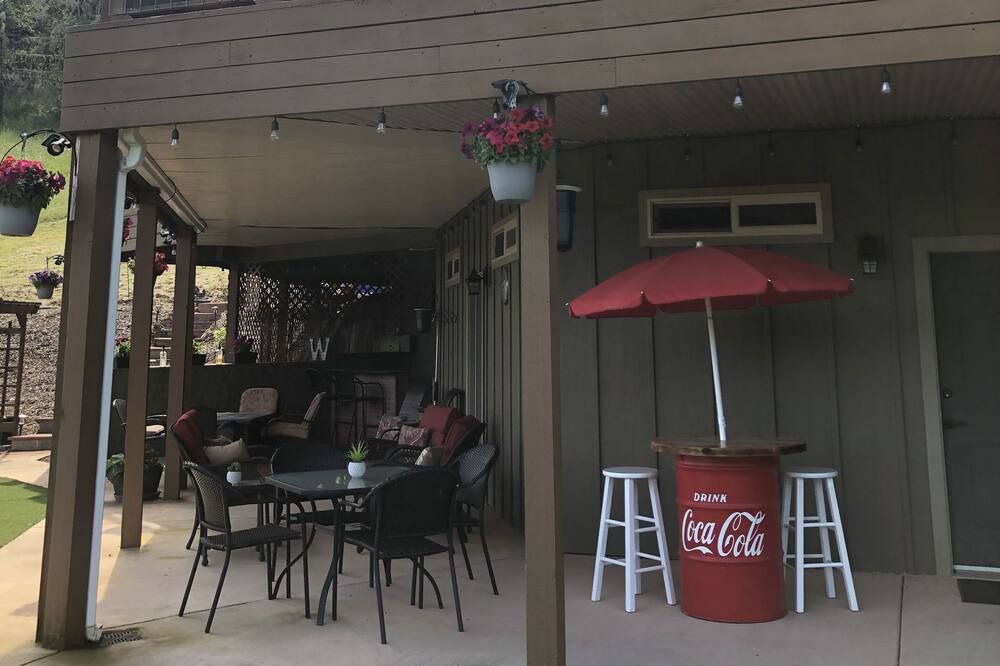Photo of Outdoor in Roseburg
