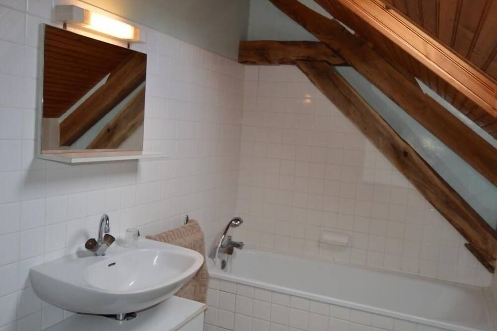 Photo of Bathroom in Lucay-le-Male