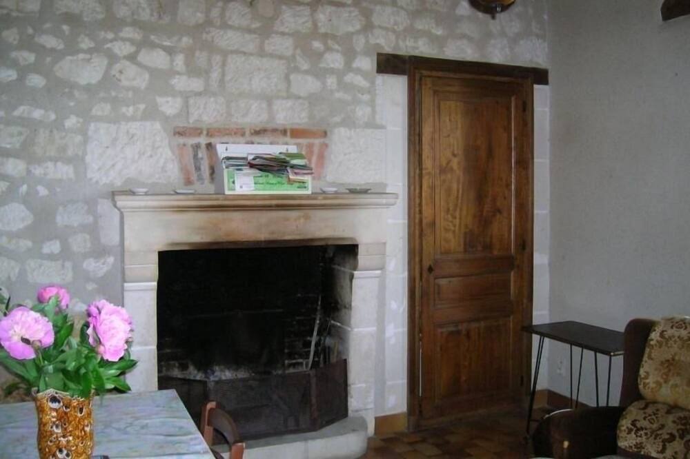 Photo of Livingroom in Lucay-le-Male